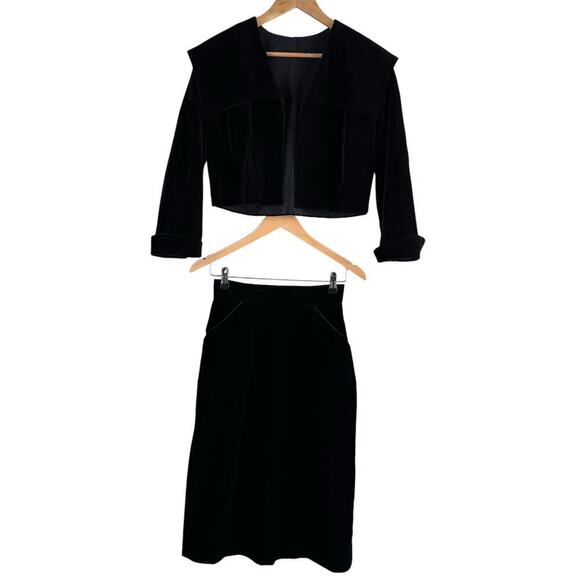 Ronbary Classic Jackets & Blazers - Vintage 60s Black Velvet Crop Jacket and Pencil Skirt Set by Ronbary Classic, XS